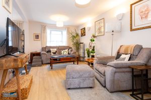 Sitting Room- click for photo gallery